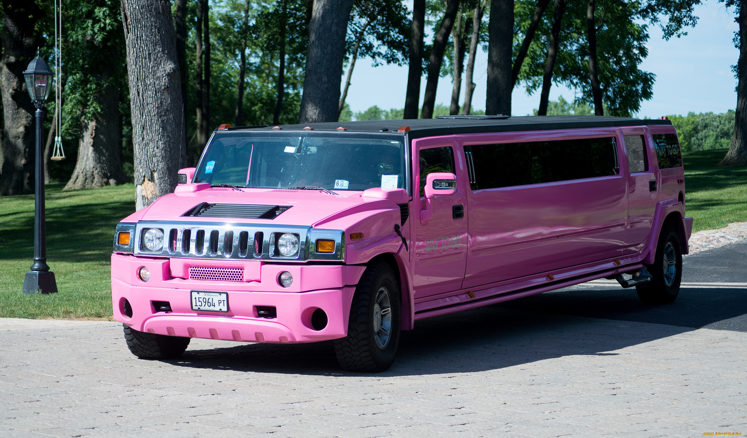 Обои Pink Hummer H2 Limousine 2012 Автомобили Hummer, обои для рабочего  стола, фотографии pink hummer h2 limousine 2012, автомобили, hummer, 2012,  limousine, h2, pink Обои для рабочего стола, скачать обои картинки заставки